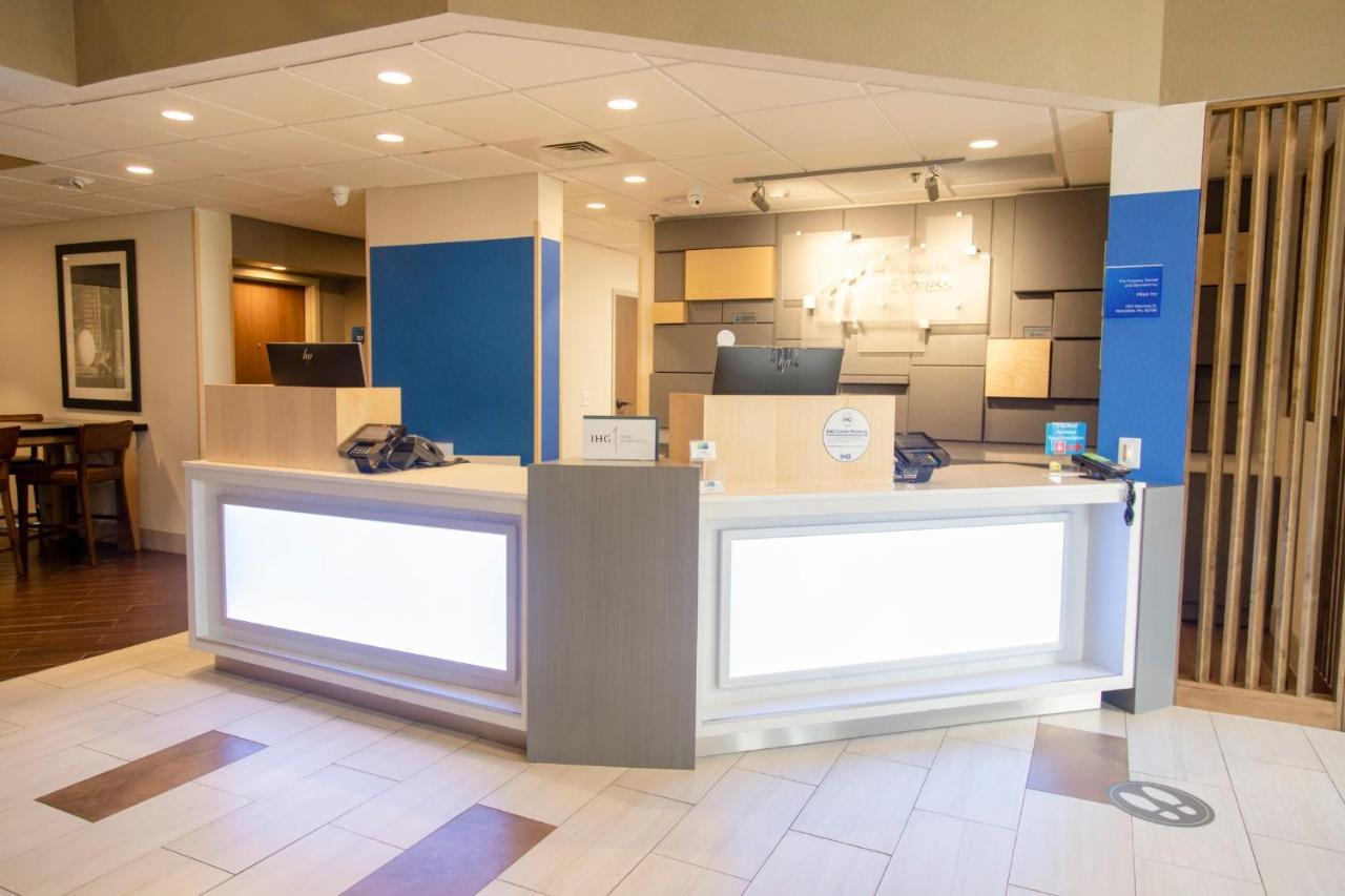 Holiday Inn Express Marshfield - Springfield Area By Ihg Luaran gambar