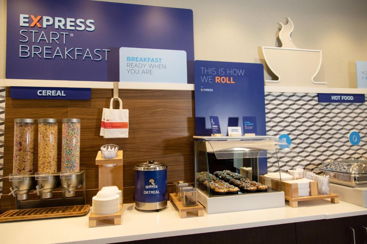 Holiday Inn Express Marshfield - Springfield Area By Ihg Luaran gambar