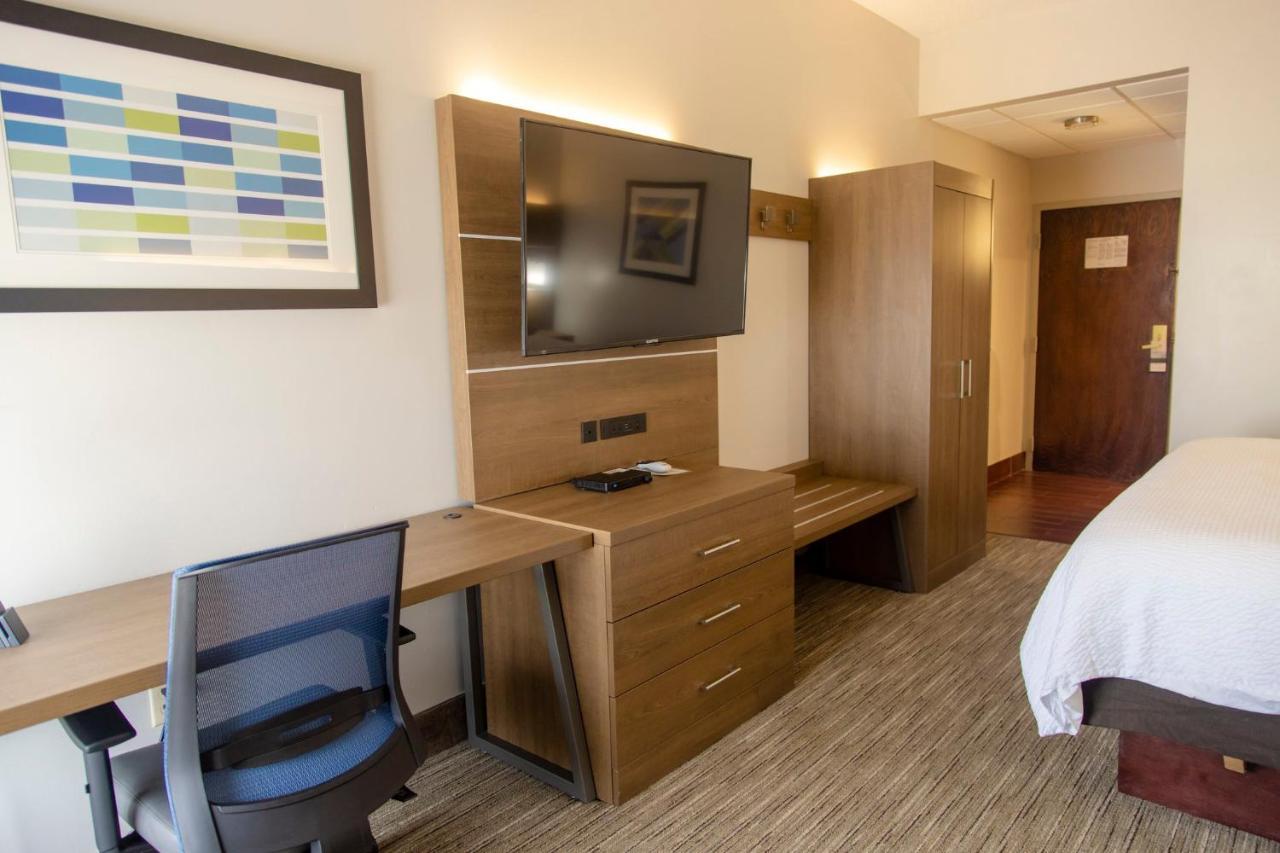 Holiday Inn Express Marshfield - Springfield Area By Ihg Luaran gambar