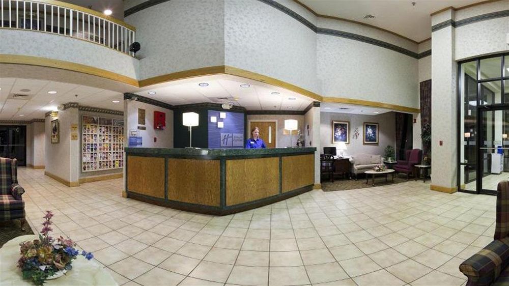 Holiday Inn Express Marshfield - Springfield Area By Ihg Luaran gambar